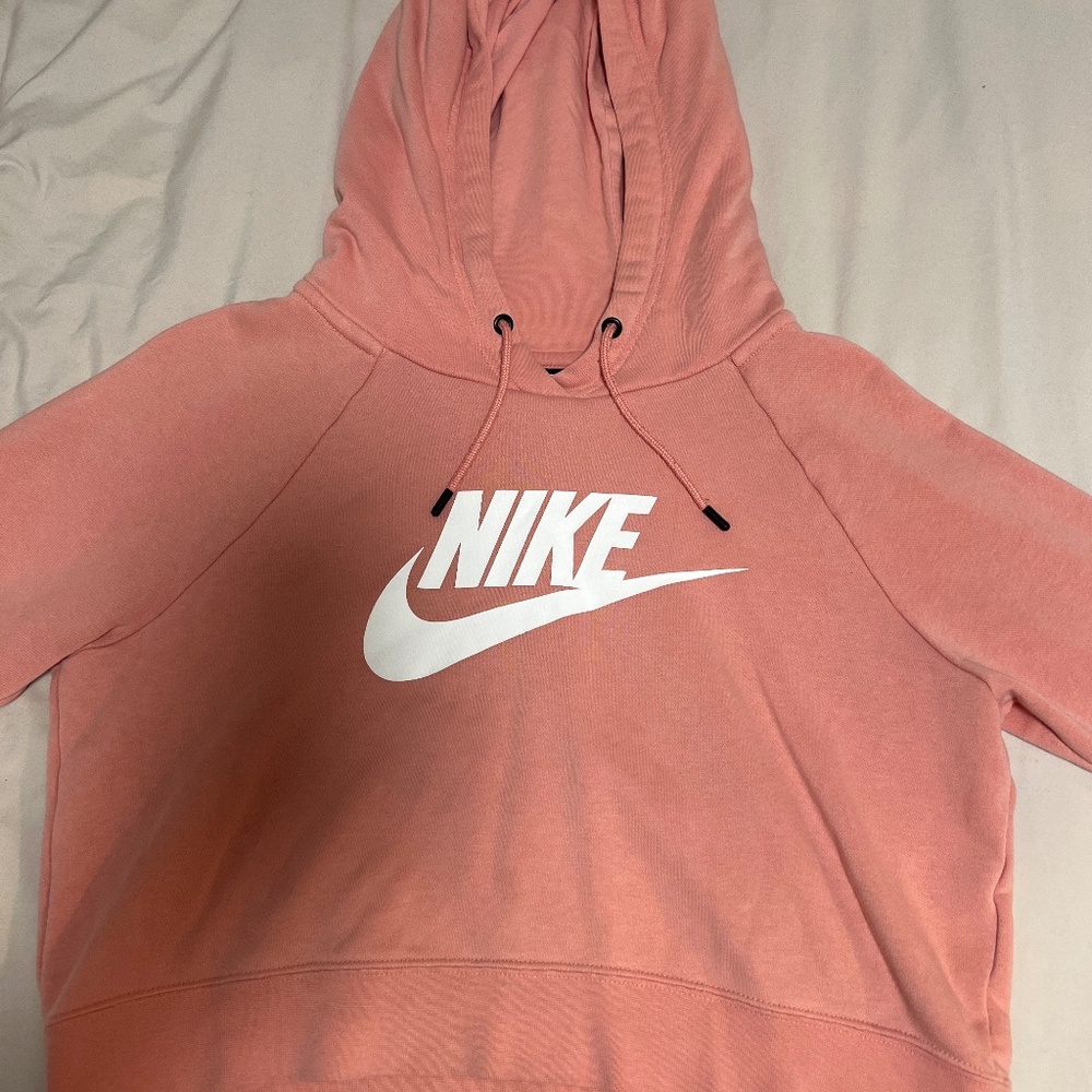 Nike cropped hoodie
